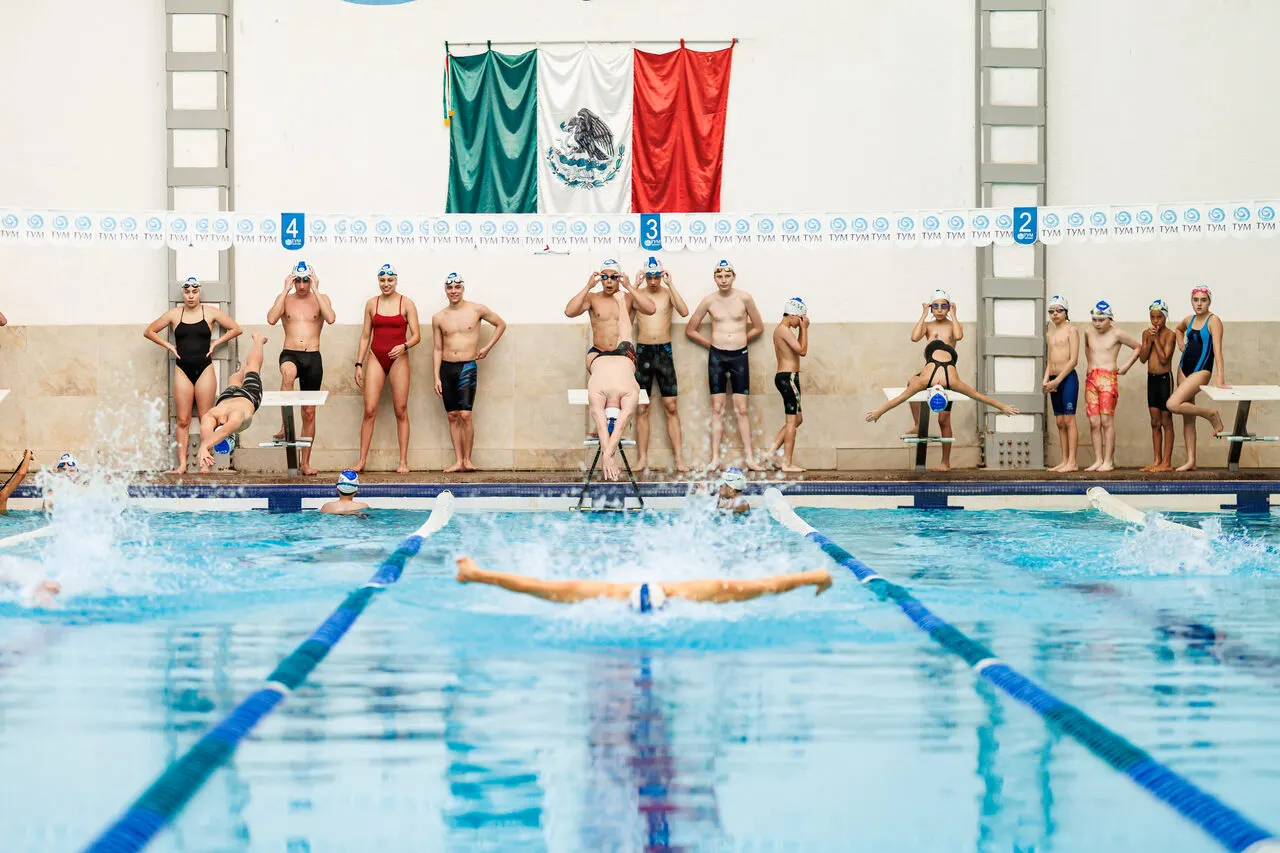 Alberca de TYM Sport Center